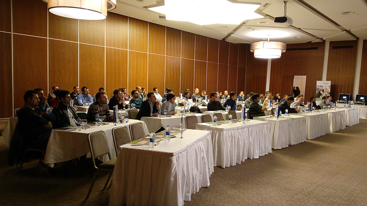 Schneider Electric Endüstri 4.0 Semineri